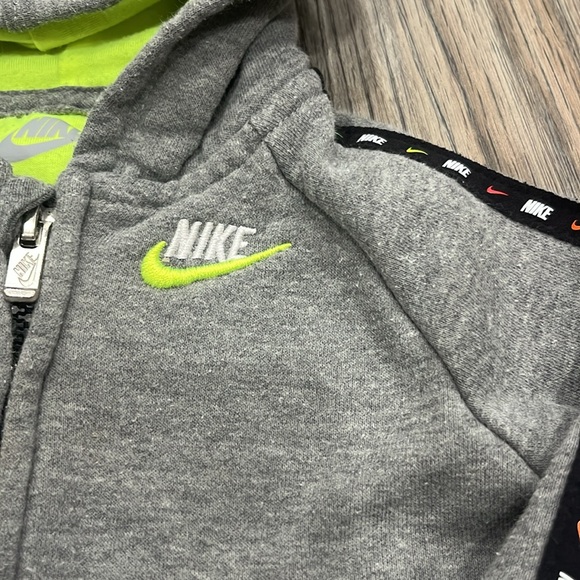 Nike Sweater Outfit - Picture 3 of 6